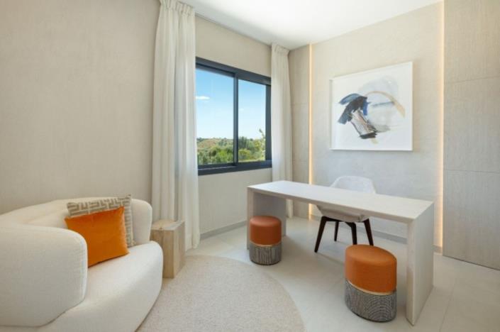 Image No.19-4 Bed Semi-Detached for sale