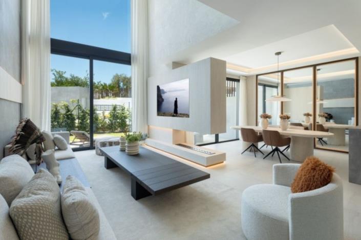 Image No.6-4 Bed Semi-Detached for sale