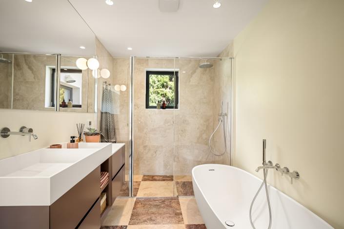 Image No.10-4 Bed Villa for sale