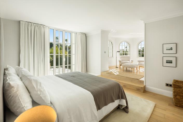 Image No.8-5 Bed Villa for sale