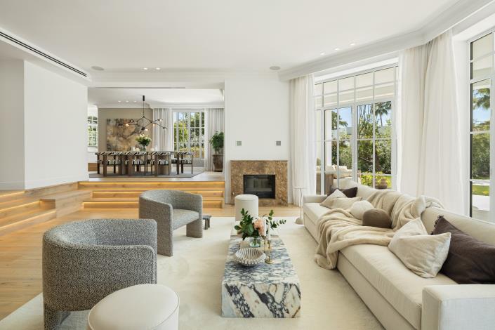 Image No.5-5 Bed Villa for sale