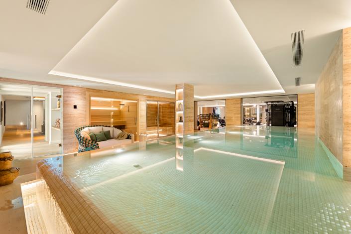 Image No.24-Villa de 6 chambres à vendre à Nueva Andalucia