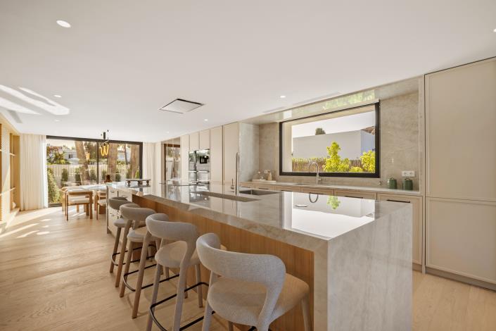 Image No.36-Villa de 6 chambres à vendre à Nueva Andalucia