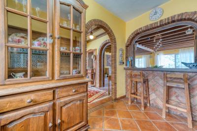 9-467d0cee5b725f3ef65f102a0c2e69c0