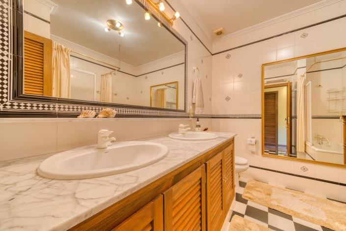 Image No.25-Maison de ville de 3 chambres à vendre à Benahavis