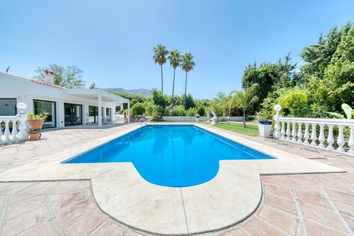 Image No.3-4 Bed Villa for sale