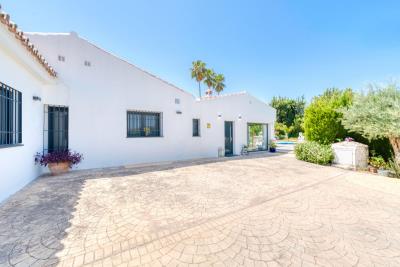 4-c23c0f86247804fa50226aecd8b0b2c8