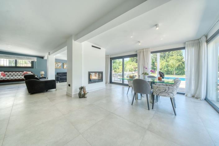 Image No.8-4 Bed Villa for sale