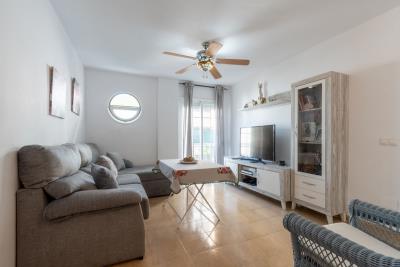 2-5bd7b9d04b45e33852eaf0ec6670150d