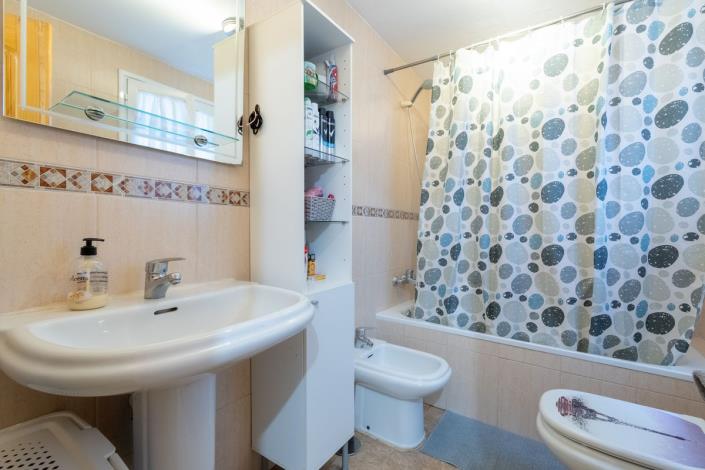 Image No.14-2 Bed Apartment for sale