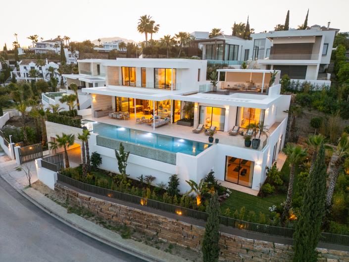 Image No.30-6 Bed Villa for sale