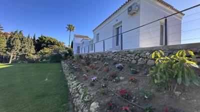 15-11d12f2f454f2f5e9b981fdd8b901d51