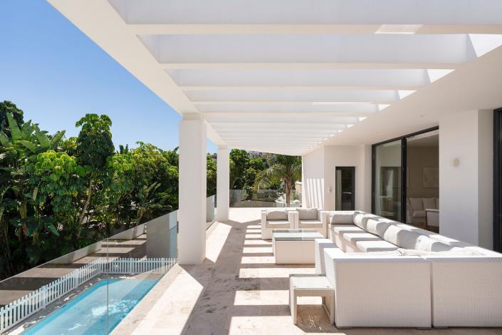 Image No.2-5 Bed Villa for sale