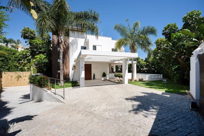 Image No.25-5 Bed Villa for sale