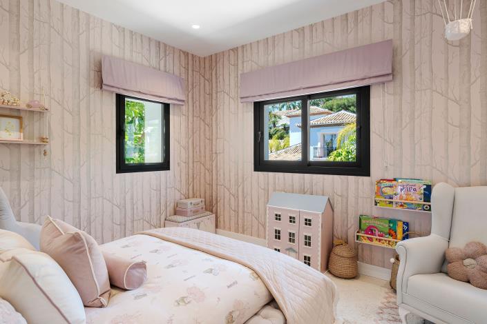 Image No.30-5 Bed Villa for sale