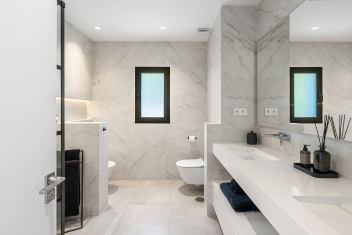 Image No.35-5 Bed Villa for sale