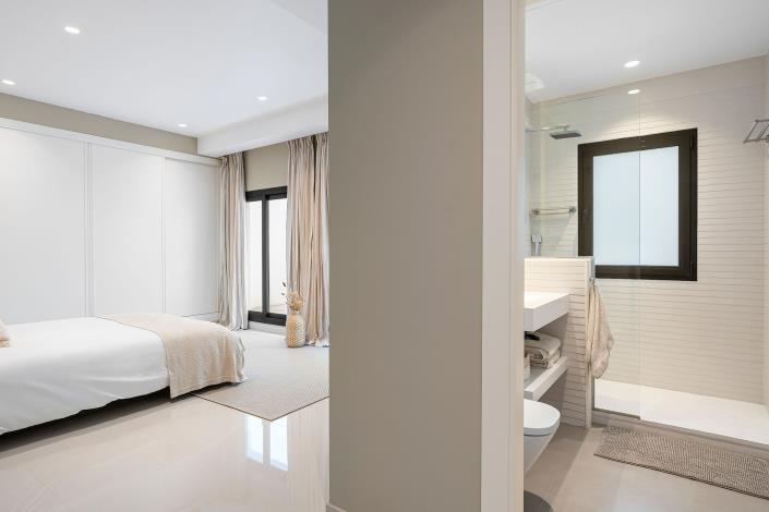 Image No.41-5 Bed Villa for sale