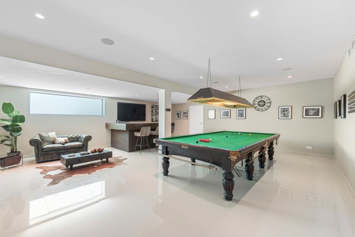 Image No.49-5 Bed Villa for sale