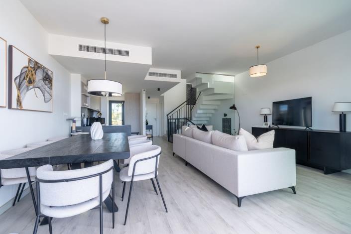 Image No.12-3 Bed Semi-Detached for sale