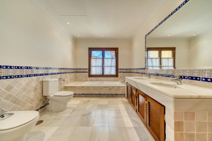 Image No.42-Villa de 6 chambres à vendre à La Zagaleta