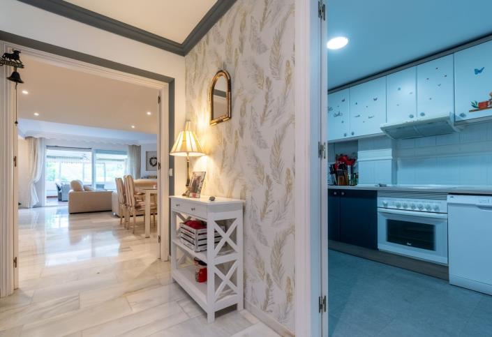 Image No.12-3 Bed Townhouse for sale