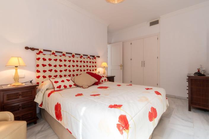 Image No.21-3 Bed Townhouse for sale