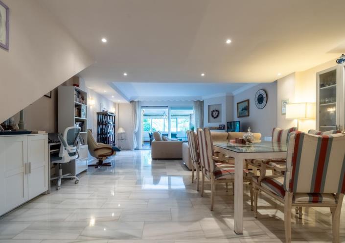 Image No.22-3 Bed Townhouse for sale