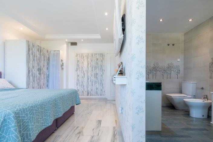 Image No.24-3 Bed Townhouse for sale