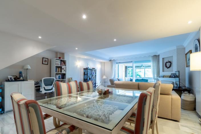 Image No.35-3 Bed Townhouse for sale