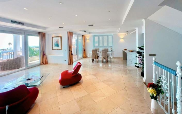 Image No.6-4 Bed Villa for sale