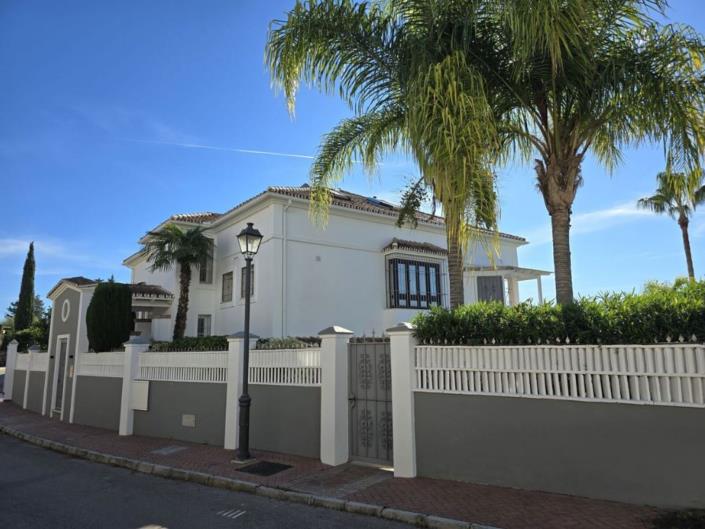 Image No.44-4 Bed Villa for sale