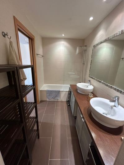 Image No.19-2 Bed Apartment for sale