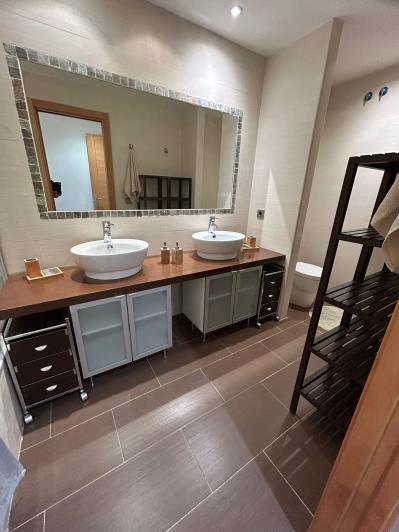 Image No.20-2 Bed Apartment for sale