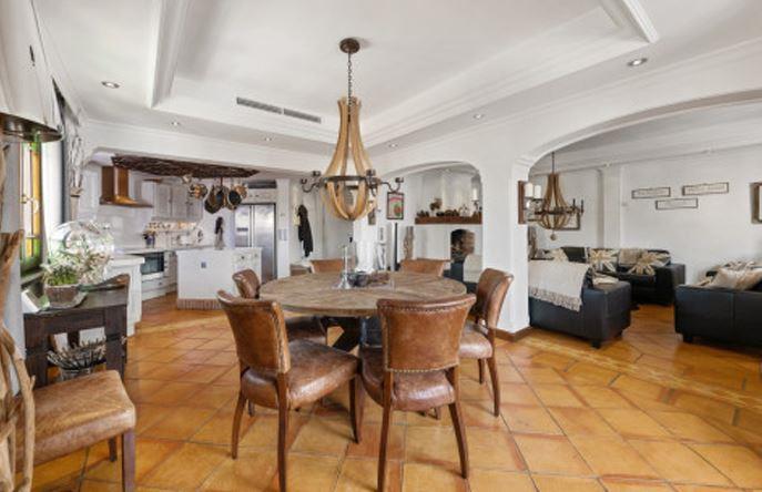 Image No.6-Maison de ville de 4 chambres à vendre à Nueva Andalucia