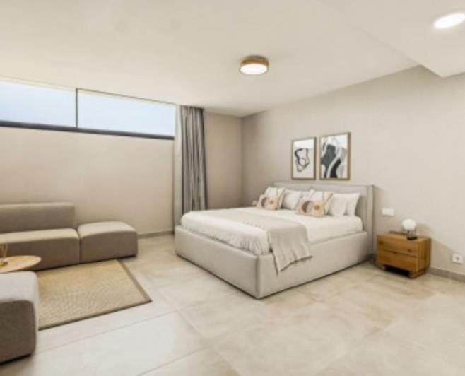 Image No.16-4 Bed Semi-Detached for sale