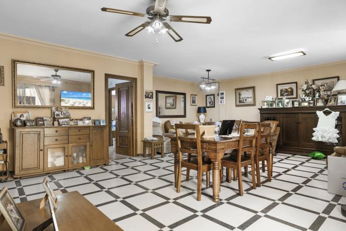 Image No.5-Maison / Villa de 5 chambres à vendre à Estepona