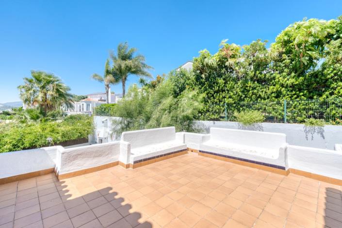 Image No.28-5 Bed Villa for sale