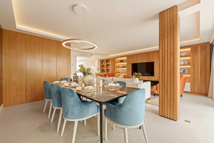 Image No.19-4 Bed Townhouse for sale