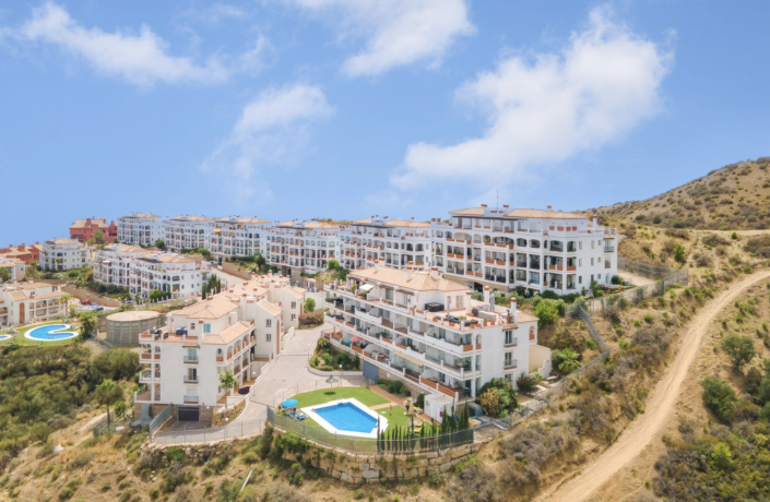 Image No.12-2 Bed Apartment for sale