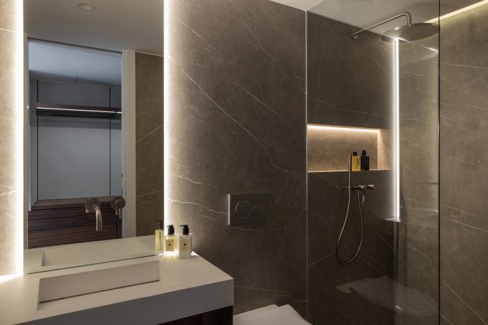 Image No.34-5 Bed Semi-Detached for sale