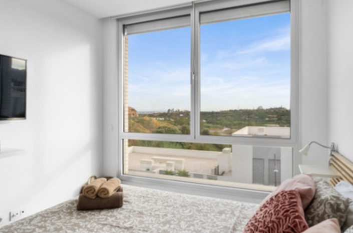 Image No.17-3 Bed Townhouse for sale