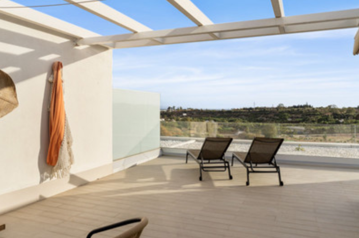 Image No.21-3 Bed Townhouse for sale