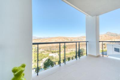 8-e64a9055bba3e77ac8aca3b893cdf826