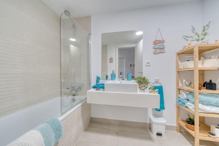 Image No.9-2 Bed Apartment for sale