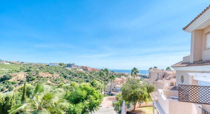 Image No.36-4 Bed Townhouse for sale