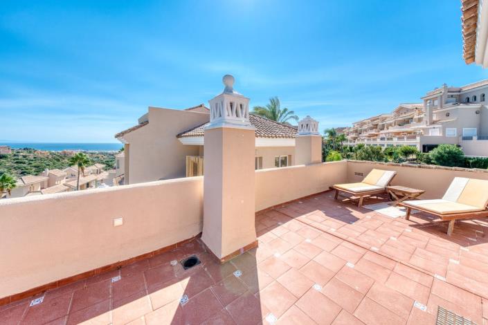 Image No.40-4 Bed Townhouse for sale