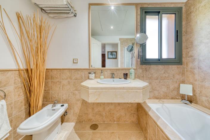 Image No.12-Appartement de 2 chambres à vendre à Benahavis