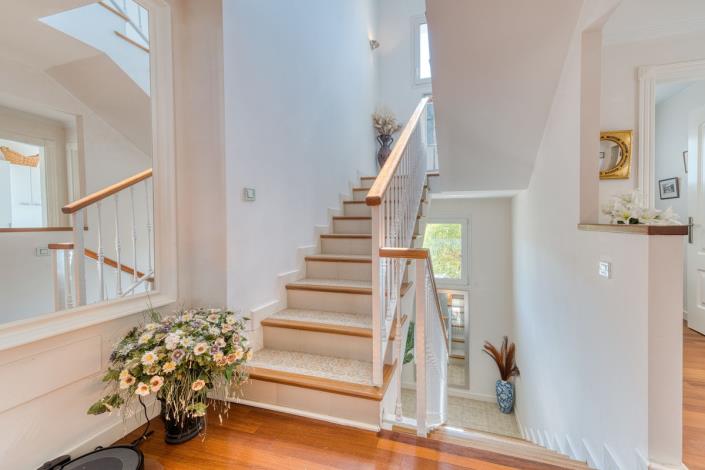 Image No.19-5 Bed Villa for sale