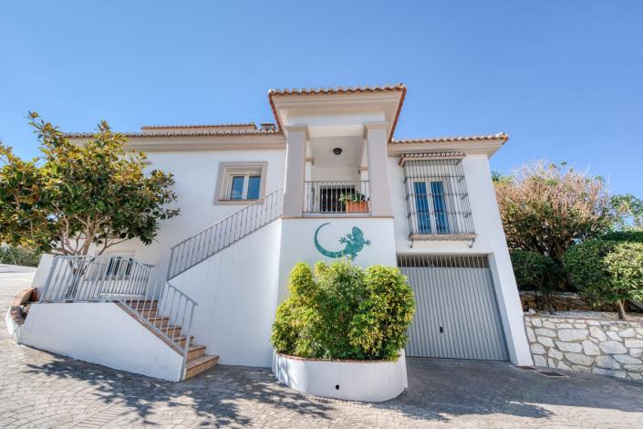 Image No.39-5 Bed Villa for sale