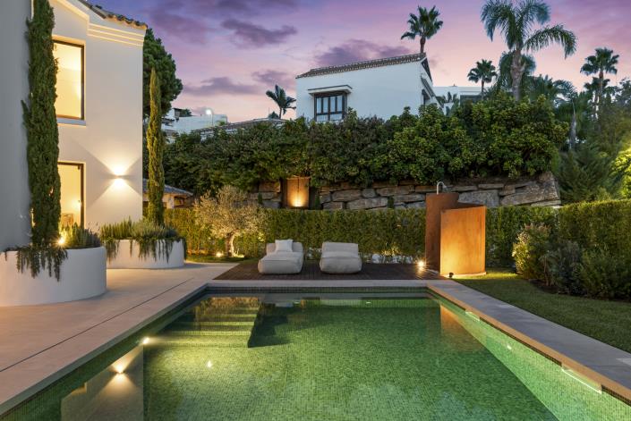 Image No.10-4 Bed Villa for sale